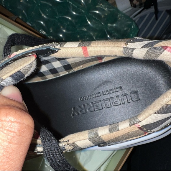 Burberry Regis sneakers